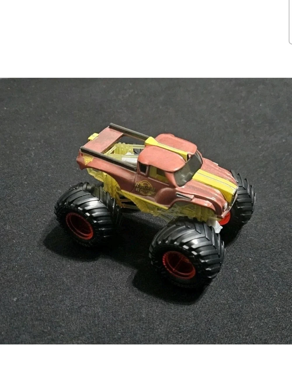 HOT WHEELS MONSTER JAM 1/64 RADICAL RESCUE DIECAST MONSTER TRUCK TOY